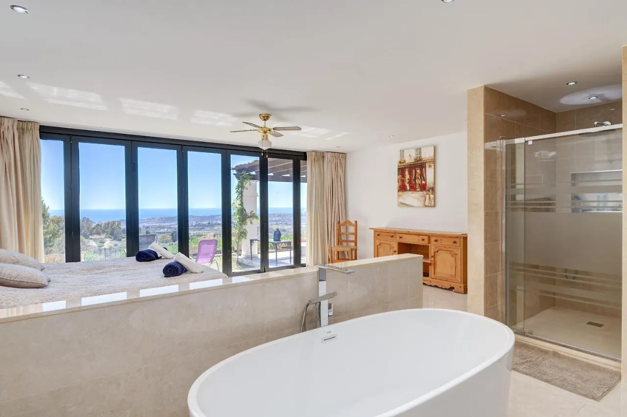 La Escala - 6 Bedroom Villa With Pool Mijas Spain
