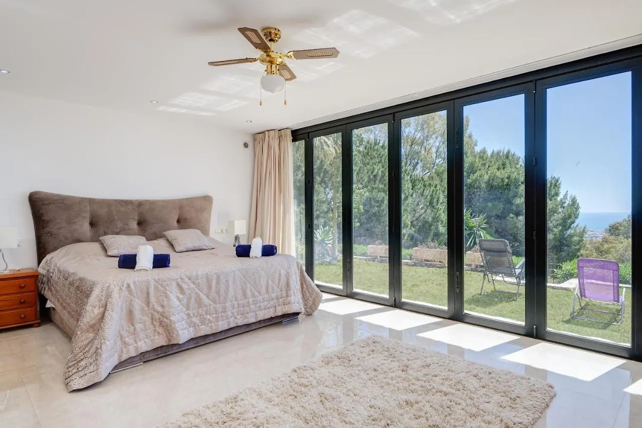 La Escala - 6 Bedroom Villa With Pool Mijas Spain
