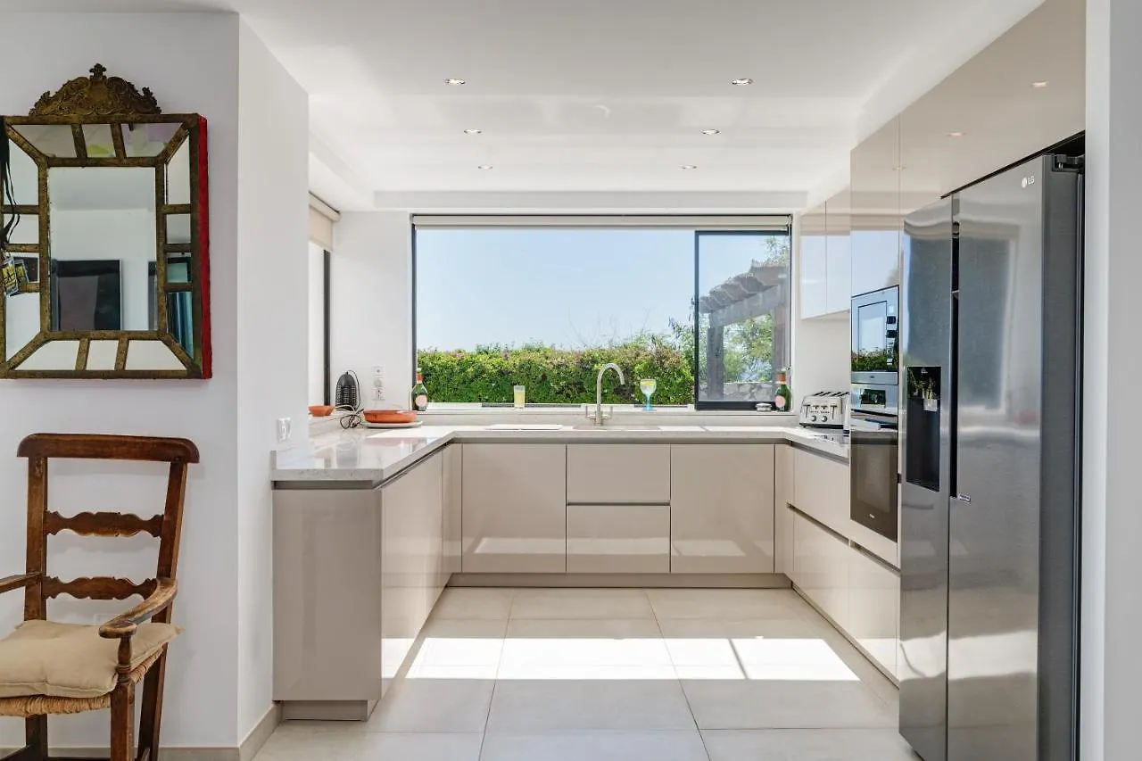 La Escala - 6 Bedroom Villa With Pool 米哈斯 0*,