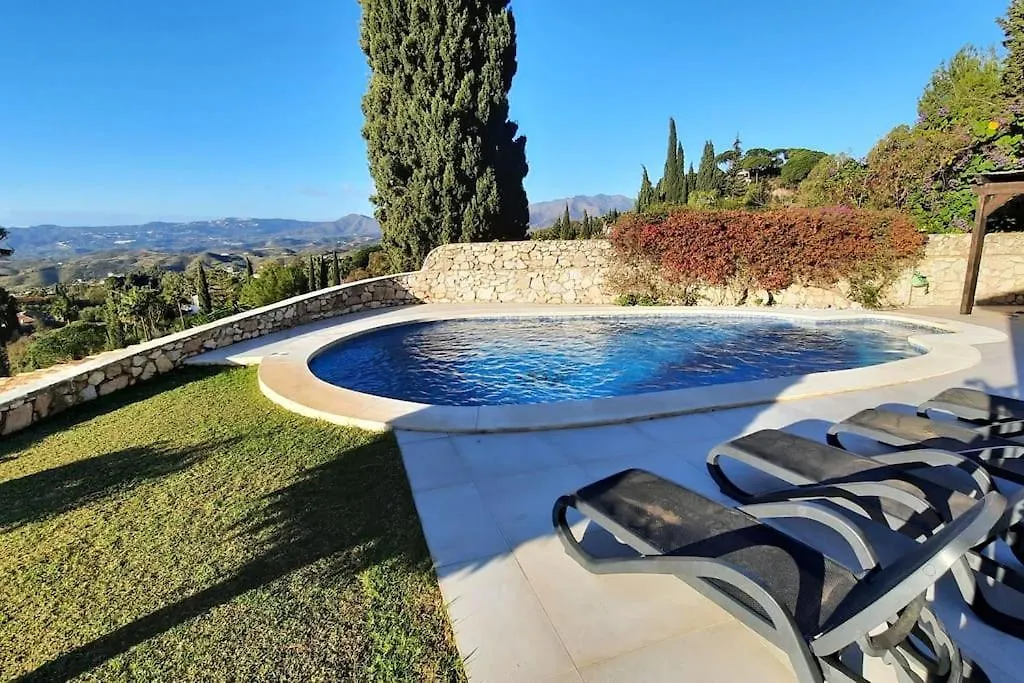 La Escala - 6 Bedroom Villa With Pool 米哈斯