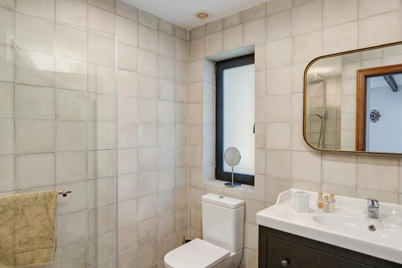 La Escala - 6 Bedroom Villa With Pool 米哈斯