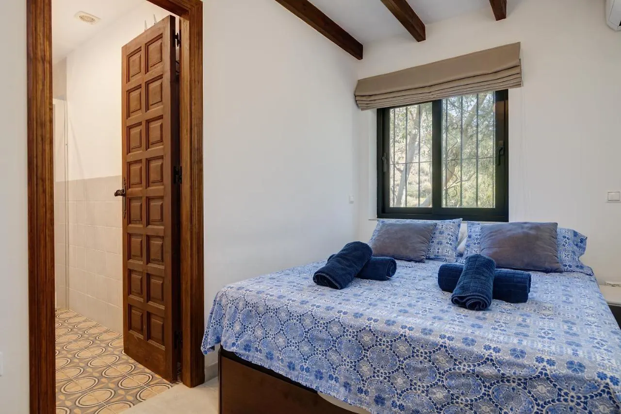 La Escala - 6 Bedroom Villa With Pool 米哈斯